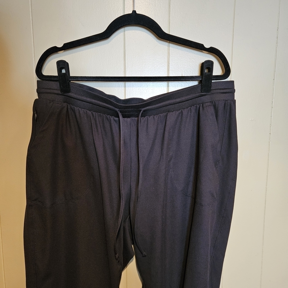Zac & Rachel Black Jogger Pants, Women’s Size 1X, Stylish Comfort & Stretch - Picture 2 of 5